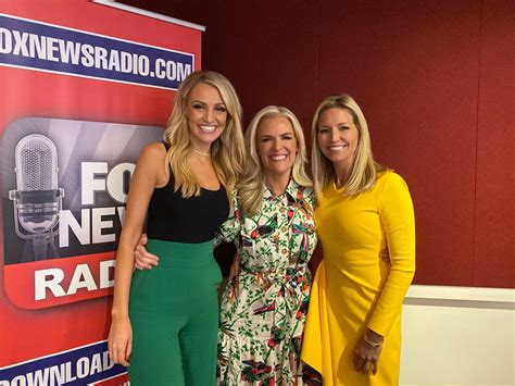 how tall is carley shimkus|Carley Shimkus Bio, Age, Family, Husband, Baby, Fox News, Salary